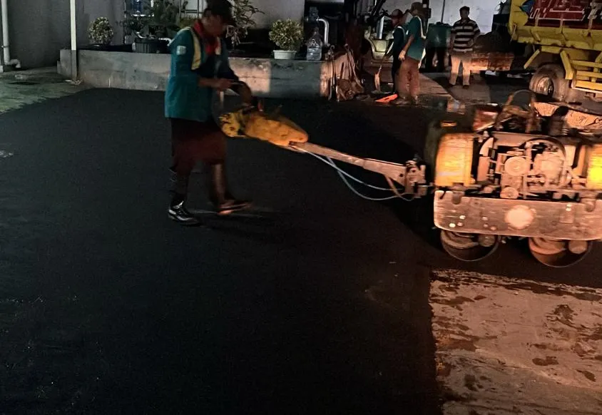 harga aspal murah tangerang pengerjaan jalan profesional

