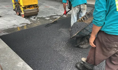 Aspal hotmix berkualitas untuk jalan Parung Panjang