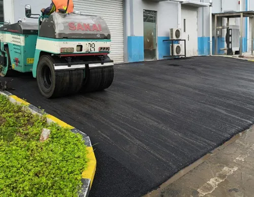 hasil pengaspalan AC-WC hotmix standar bina marga