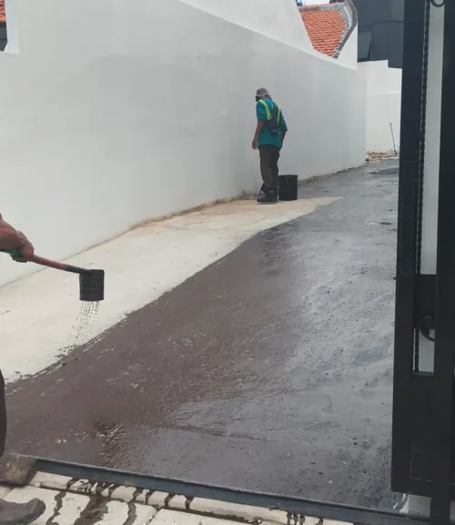 jasa kontraktor aspal untuk jalan perumahan rapi dan awet